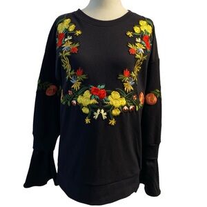 Beautique Oversized Crewneck Sweatshirt With Floral Embroidery Detail Size S/M